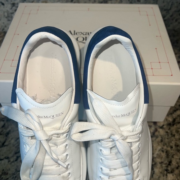 Women’s Platform Alexander McQueen Sneaker - Picture 5 of 5